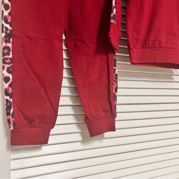 Mama’s Mini two-piece jogger, leopard side with headband size 4-5 Nice n… - Picture 6 of 10